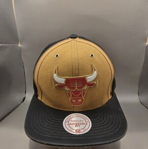 Chicago Bulls Adjustable Snapback Hat Mitchell & Ness Customized w/ Zipper Front